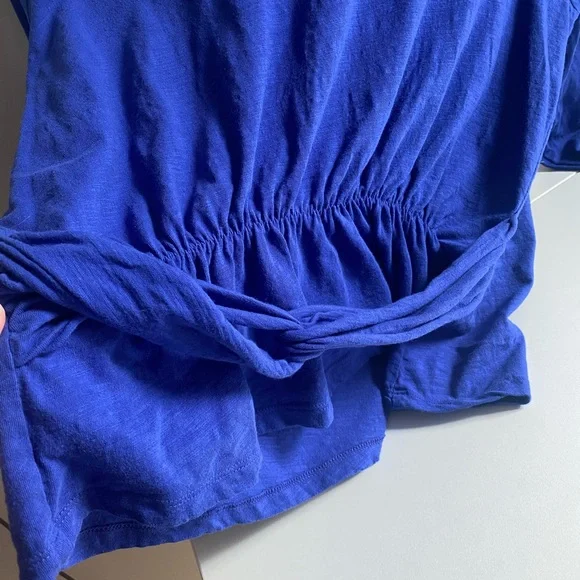 Anthropologie (Pilcro) long sleeved tshirt with front peplum and twist detail - Picture 6 of 6